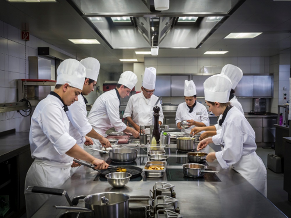 Bí quyết để dễ dàng xin học bổng du học ngành đầu bếp: