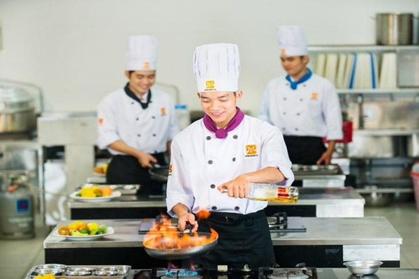 Dạy nghề đầu bếp chuyên nghiệp tại việt Nam