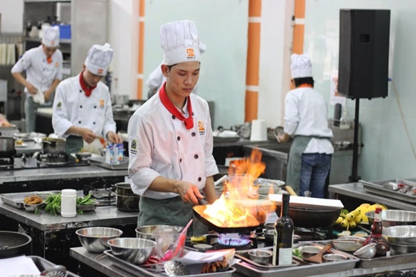Mô tả công việc phụ bếp: Bước đầu tiên để trở thành đầu bếp tương lai? 4