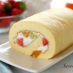 Cách làm bánh bông lan cuộn truyền thống thơm ngon